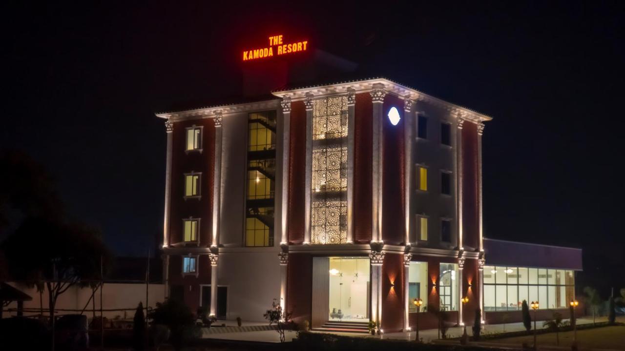 The Kamoda Resort Ambikāpur Kültér fotó