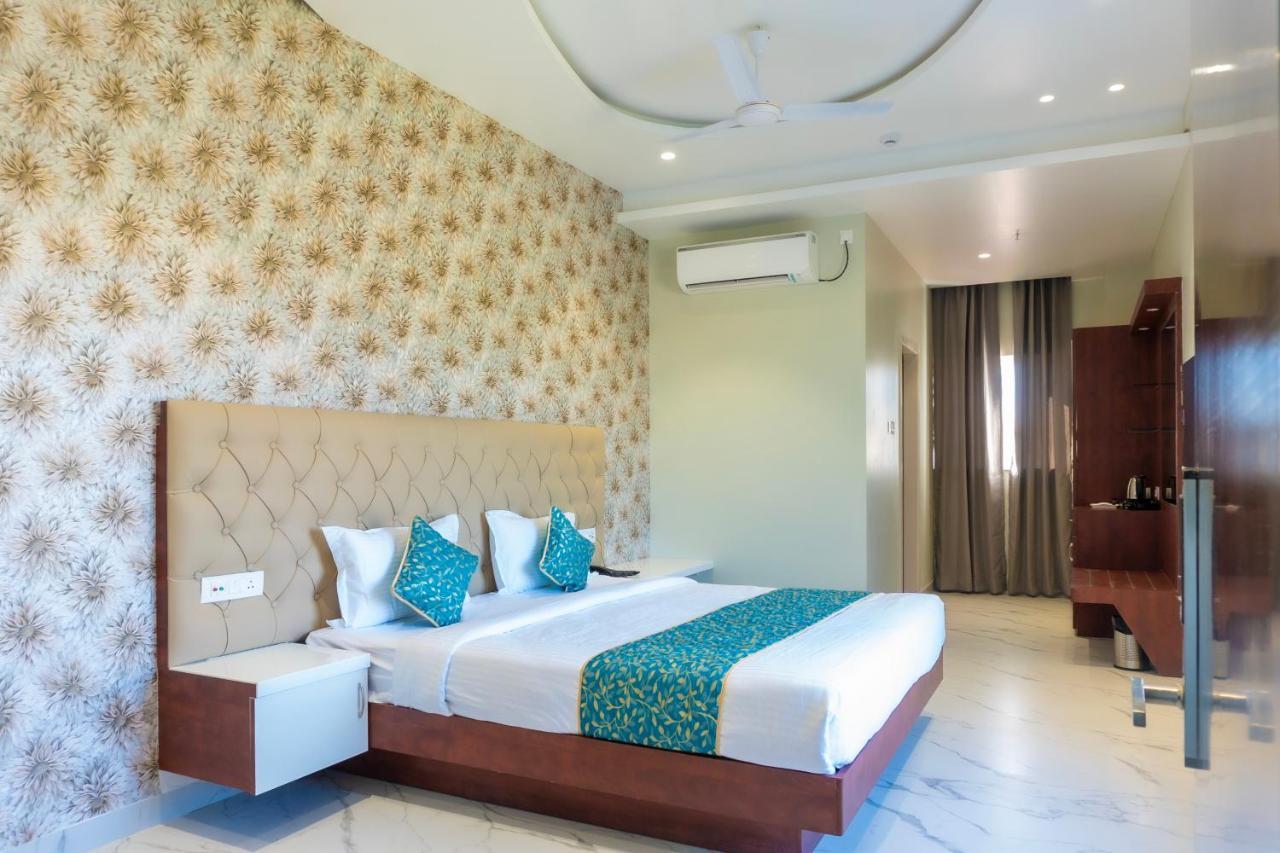 The Kamoda Resort Ambikāpur Kültér fotó